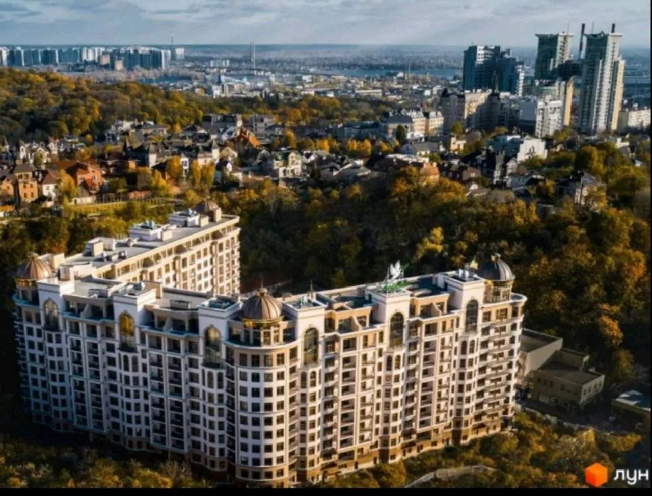 Фасад будинку 9